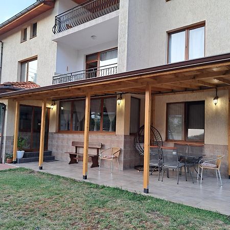 Guest House Benita Dewin Exterior foto