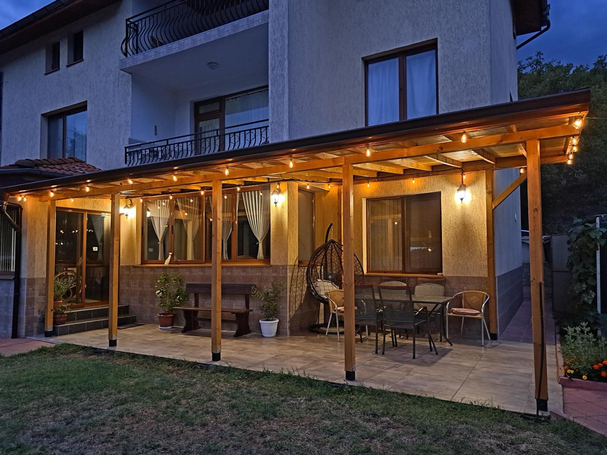 Guest House Benita Dewin Exterior foto